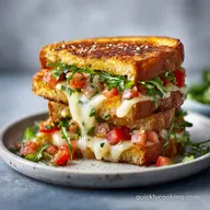 Garlic Bread Grilled Cheese in 15 Minutes with Mozzarella