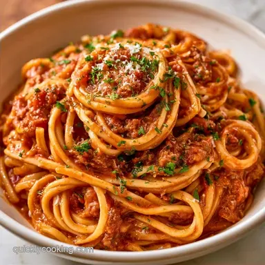 Easy Crockpot Pasta with Ground Beef