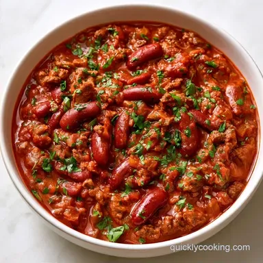 Easy Slow Cooker Chili for 12 Servings