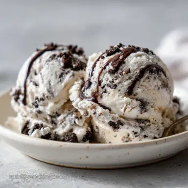 Cookies Cream Ice Cream No Machine Required: For 10 Servings Recipe Card