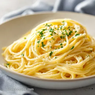 One Pot Creamy Garlic Pasta in 20 Minutes